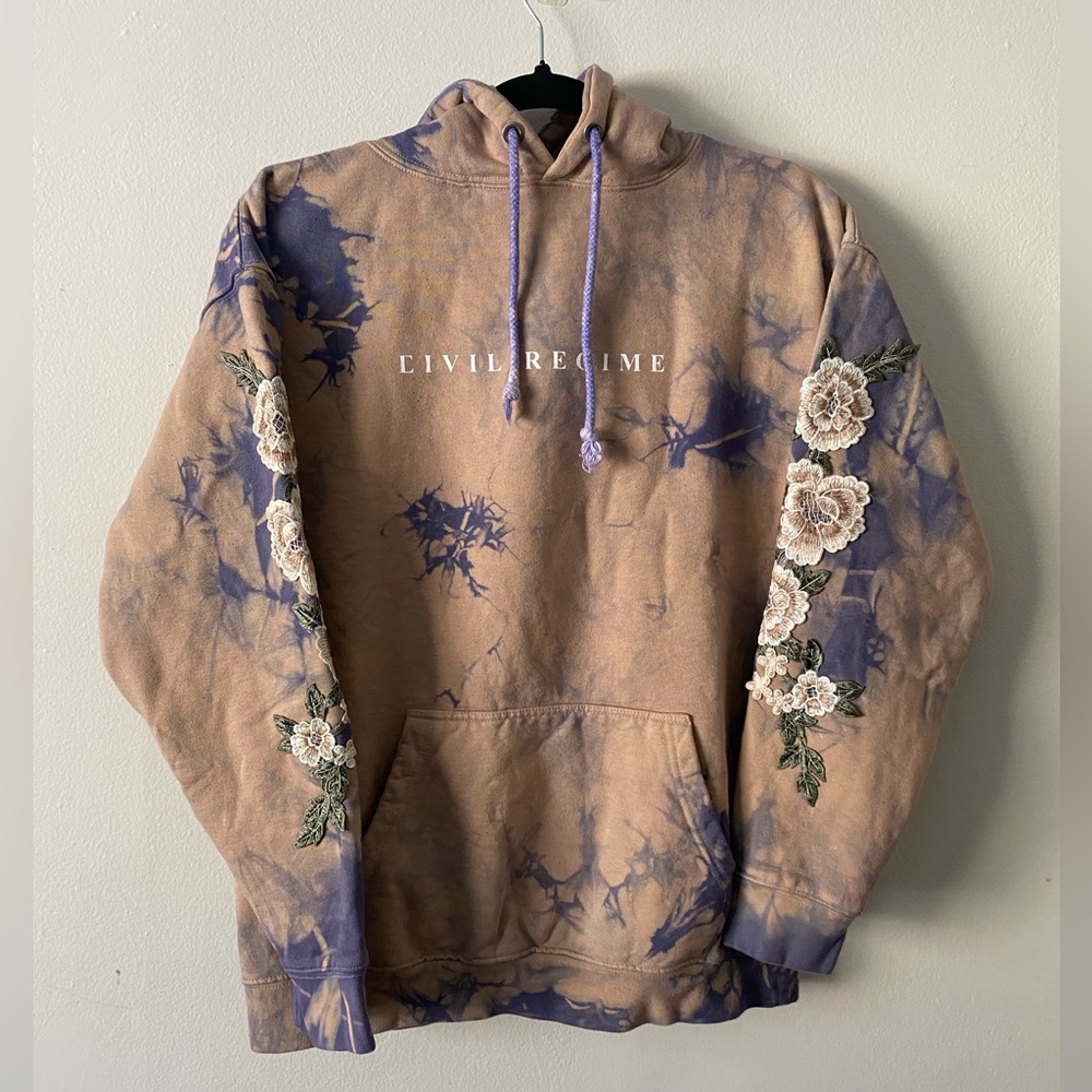 Civil Regime hoodie, size M. Violet and tan color way.